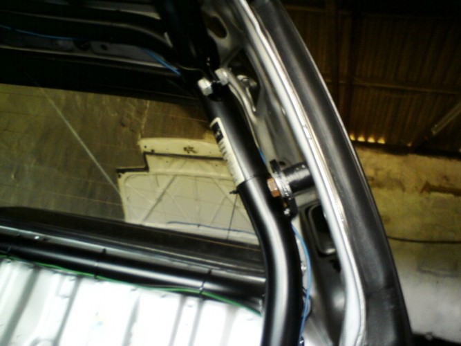 Toyota MR2 W10 Mk1 4 Point Bolt-in Roll Cage.