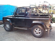 Land Rover Defender 90 Td5 Soft Top Multi Point Bolt-in Roll Cage