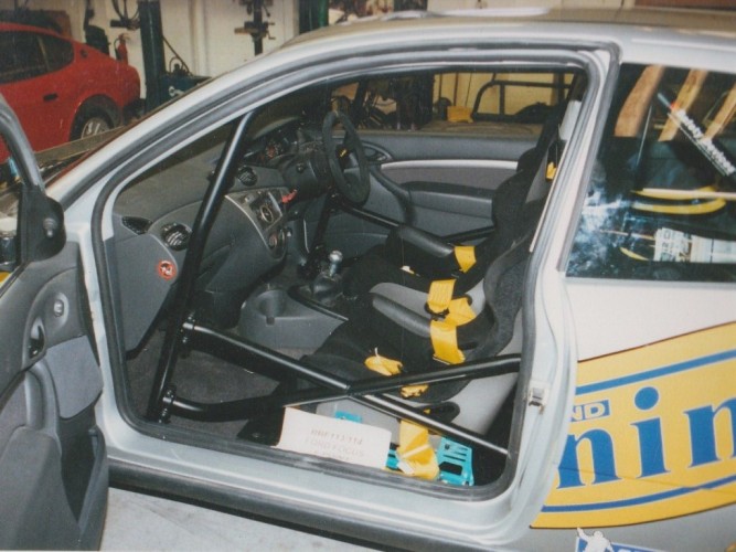 Ford focus bolt in roll cage #7